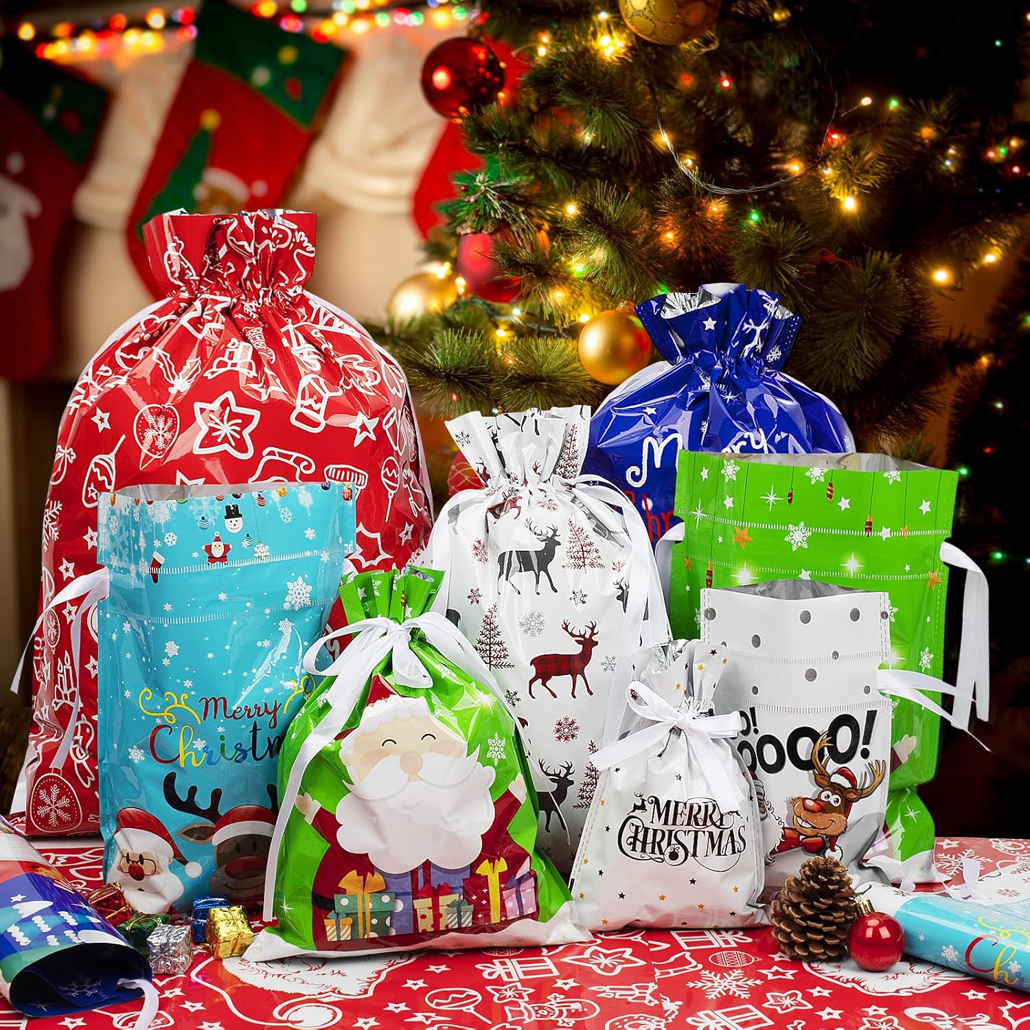 30-Pack Christmas Drawstring Gift Bags