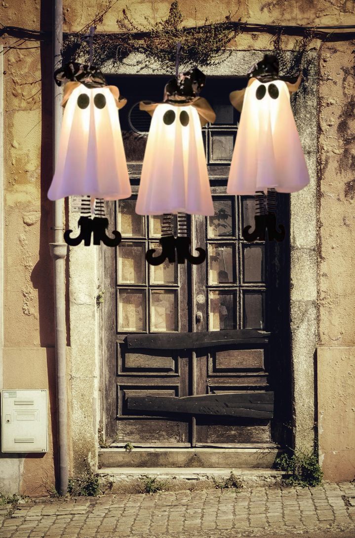 LED Ghost Lights – Spooky Hanging Halloween Decor